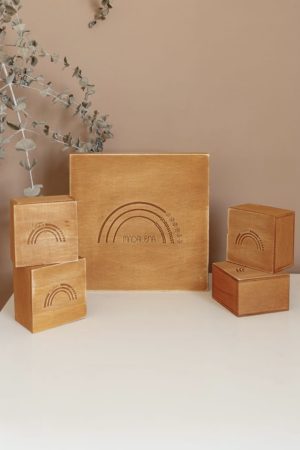Caixa de lembranças arco-íris