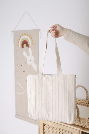 Saco com Muda-Fraldas e Bolsa de Higiene Incorporada